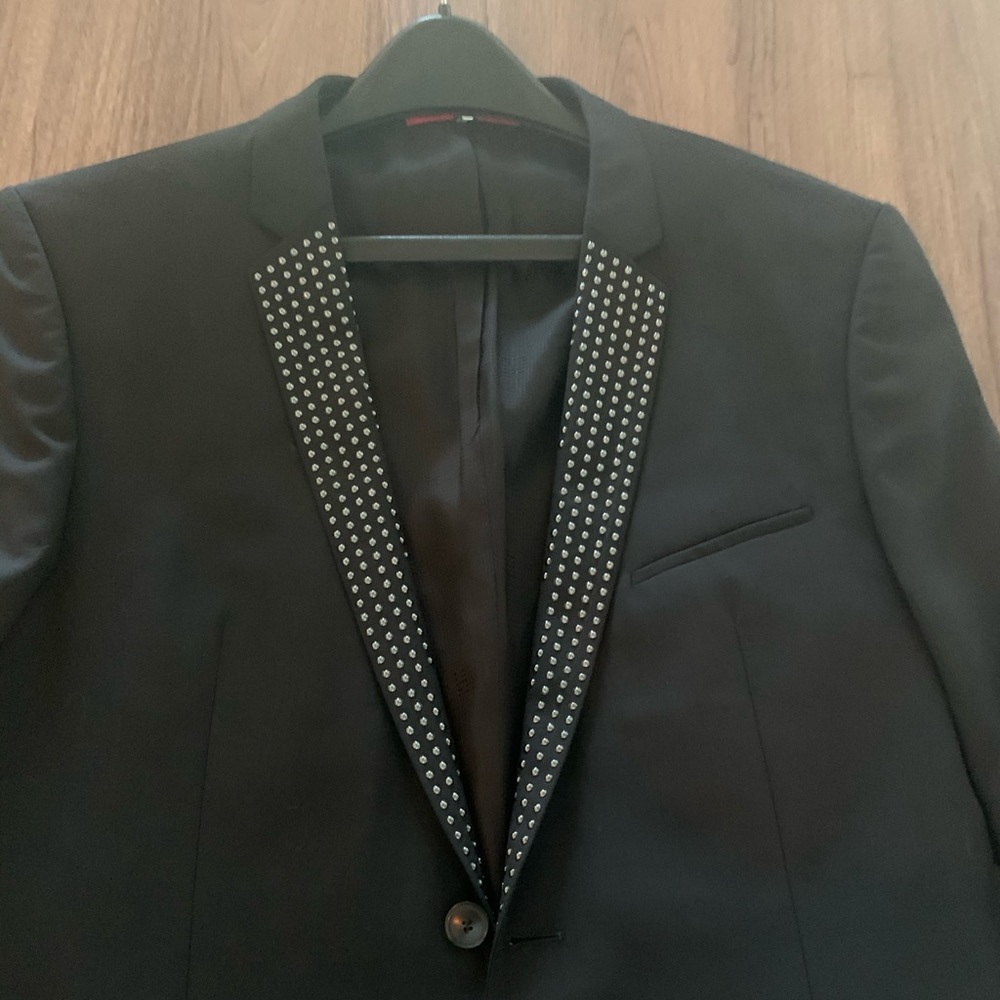 Hugo Boss Dinner Jacket with embezzled lapel